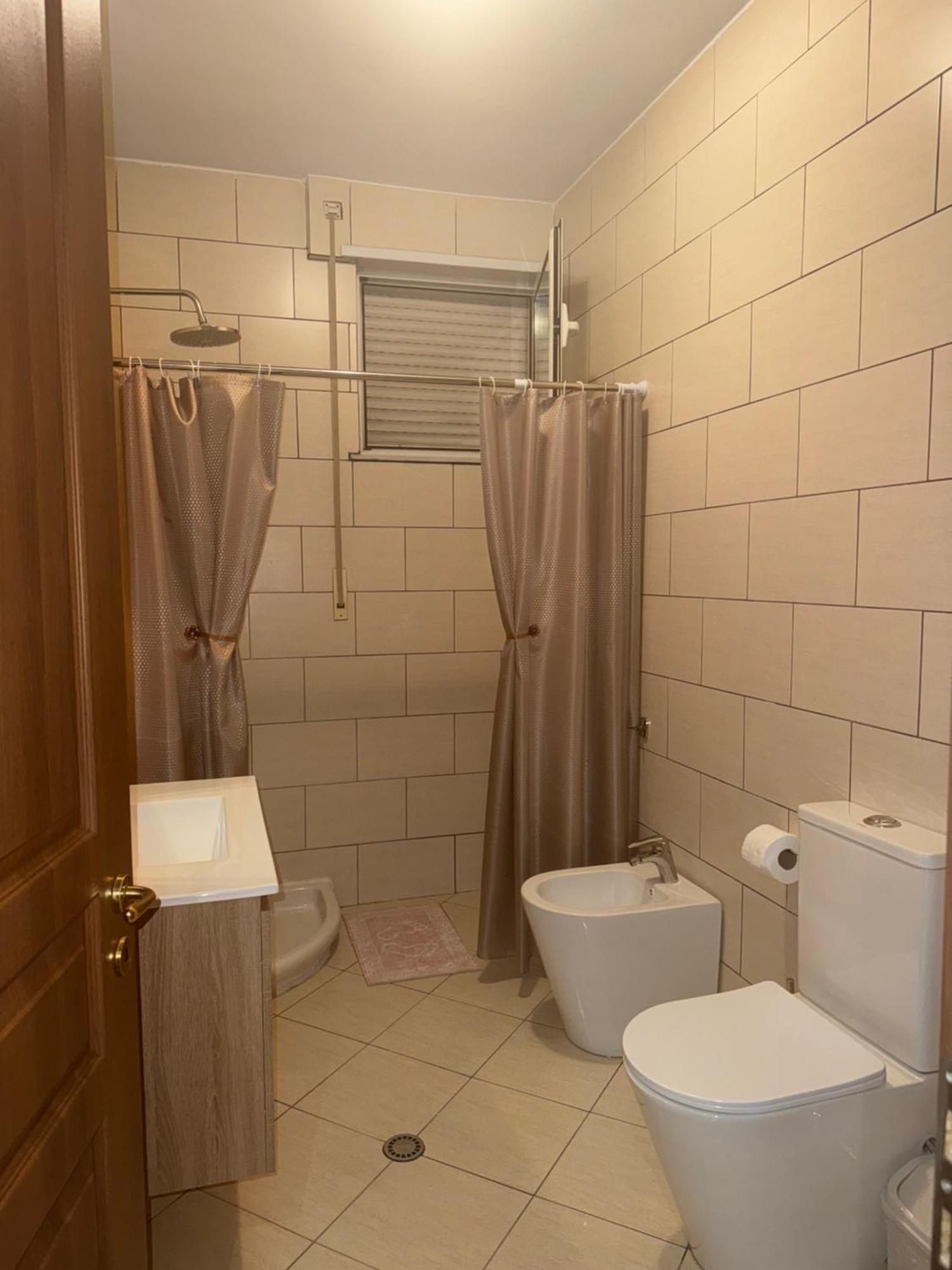 Am Apartment Tirana Extérieur photo